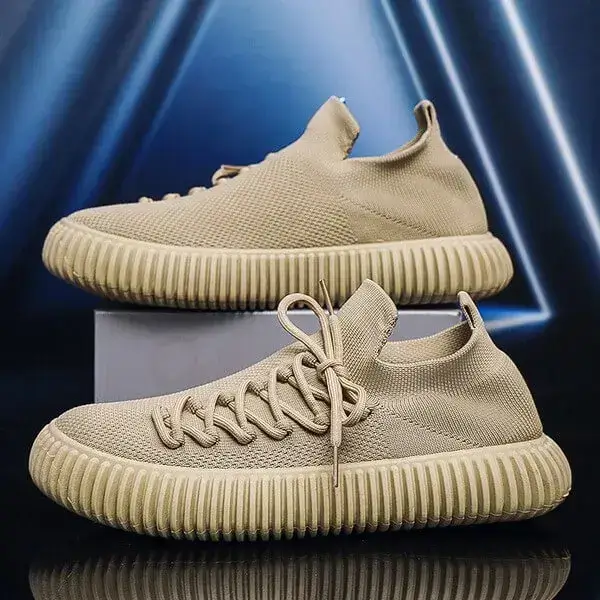 Mens Lightweight Sneakers | Light-Reflective Low-Top Sports Shoes in Beige, Black, Green